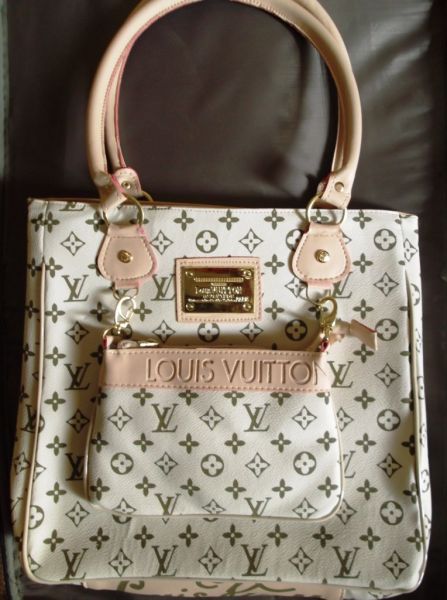 Louis Vuitton #4325