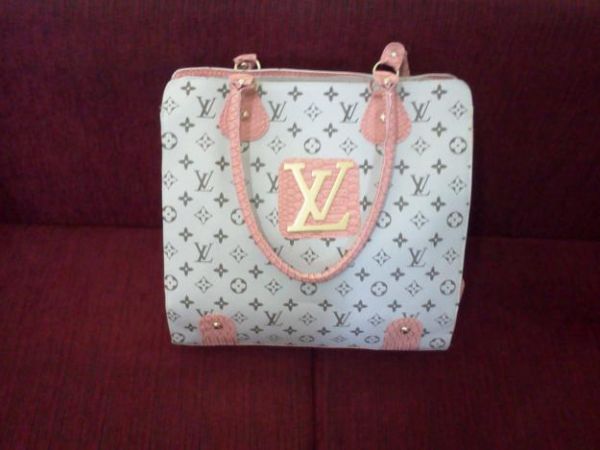 Louis Vuitton #45543