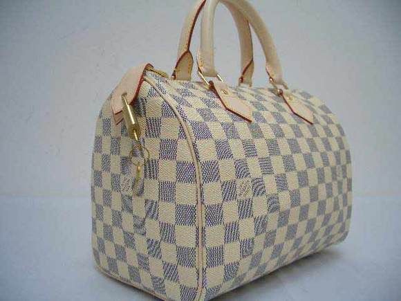 Louis Vuitton #4679